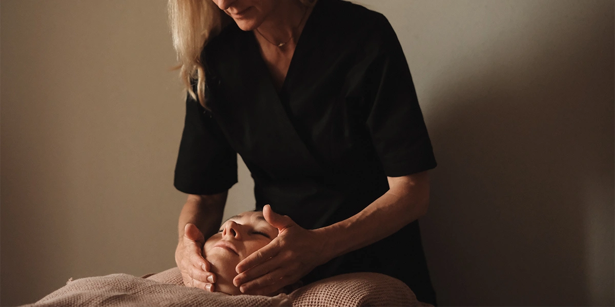 Charlotte Gadd est praticienne en Yoga du visage à Rennes
